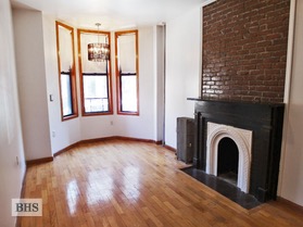 236 8TH ST