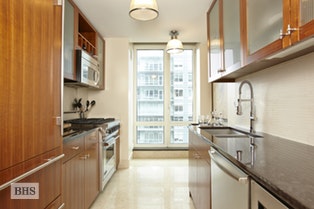 250 EAST 53RD STREET