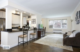 3750 HUDSON MANOR TER