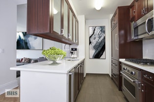 205 WEST 76TH STREET