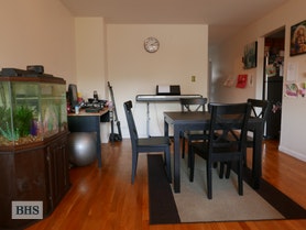 321 Bay 8th Street