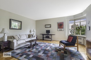 57 MONTAGUE ST