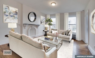 Spacious Townhouse 1 Bedroom Full Floor
