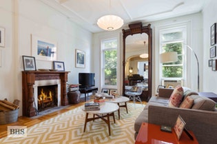 192 Washington Avenue TOWNHOUSE