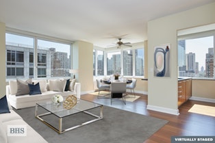 100 RIVERSIDE BOULEVARD 19B