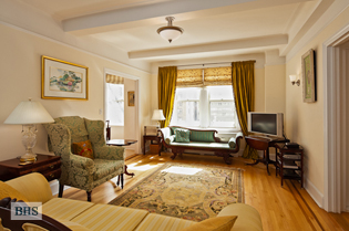310 WEST 72ND STREET