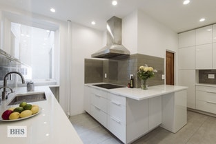 420 RIVERSIDE DRIVE 2E