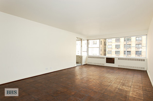 35 SUTTON PLACE