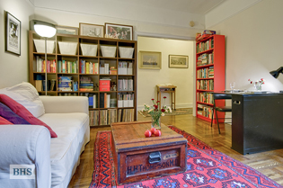 2 GRACE COURT