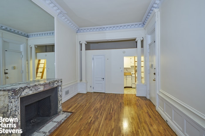 Photo 1 of 9 West 69th Street 1F, Upper West Side, NYC, $2,200, Web #: 18296871