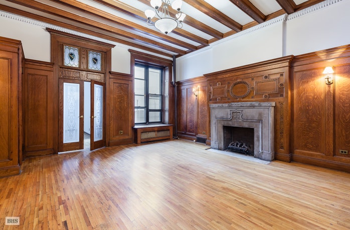 Photo 1 of 9 West 69th Street, Upper West Side, NYC, $3,300, Web #: 18300810