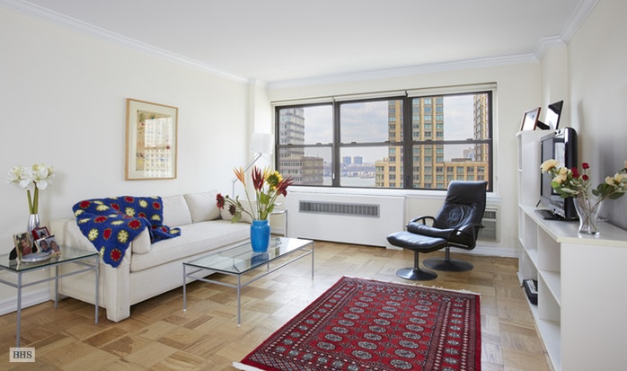 Photo 1 of 165 West End Avenue 19A, Upper West Side, NYC, $715,000, Web #: 18334430