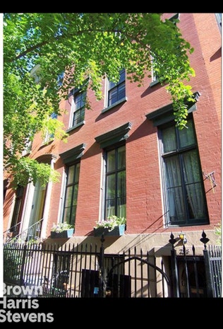 Photo 1 of 258 West 12th Street 3, West Village, NYC, $3,400, Web #: 18504473
