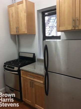 Photo 1 of 405 West 50th Street 3A, Midtown West, NYC, $2,400, Web #: 18755747
