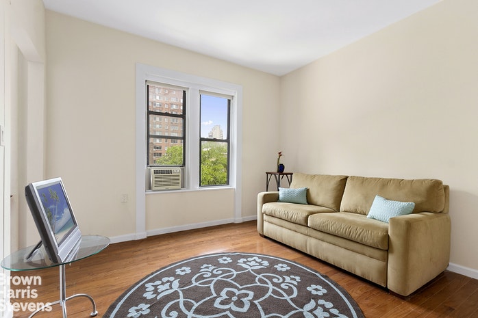 Photo 1 of 149 West 12th Street 6/4, Greenwich Village/Chelsea, NYC, $2,550, Web #: 18800139