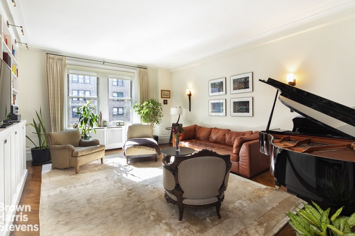 Photo 1 of 151 West 86th Street 6C, Upper West Side, NYC, $2,725,000, Web #: 19487931