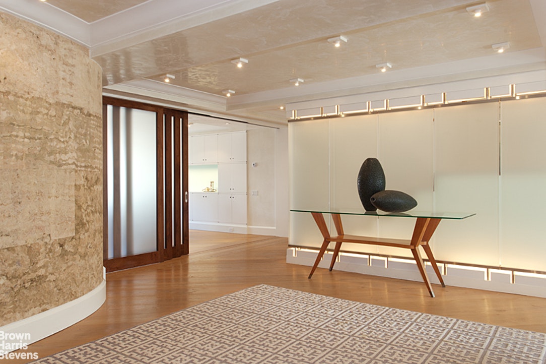 Photo 1 of 150 East 69th Street 12/14A, Upper East Side, NYC, $7,777,000, Web #: 19495429