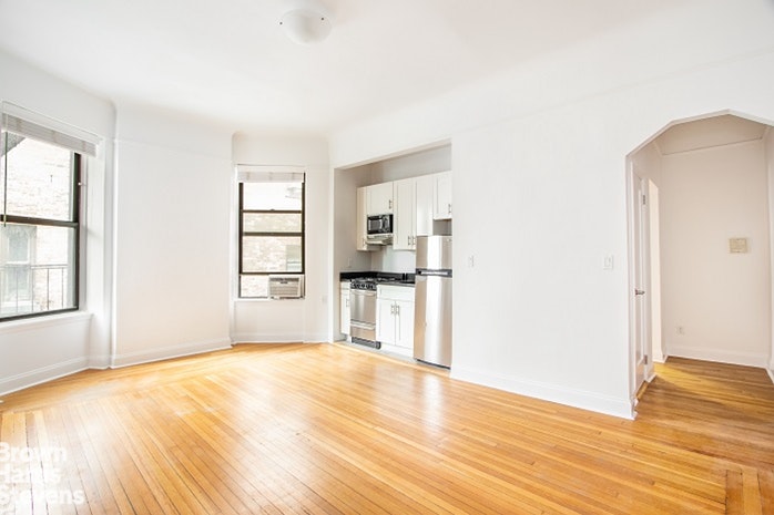 Photo 1 of 60 West 76th Street 6D, Upper West Side, NYC, $3,150, Web #: 19670175