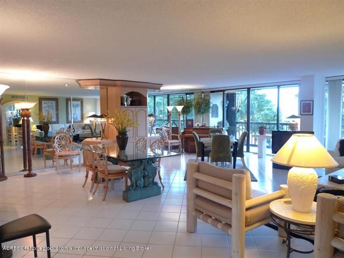 2450 Presidential Way 305