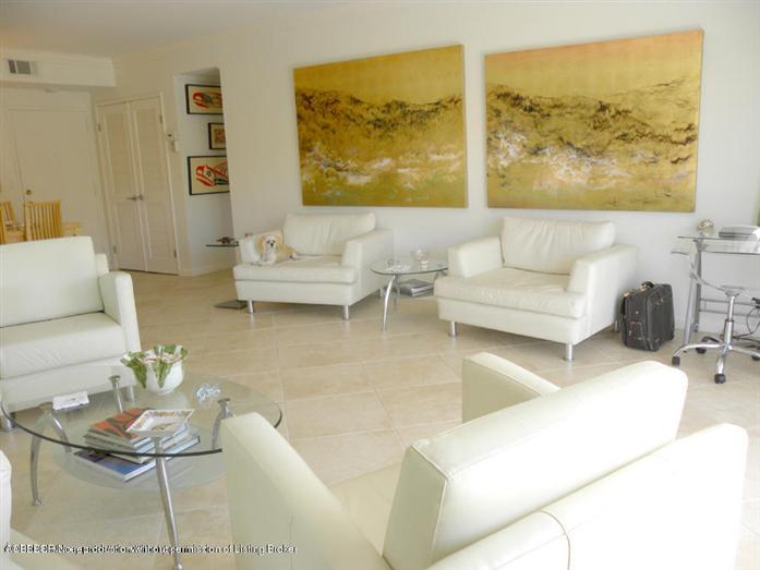 250 Bradley Pl 301