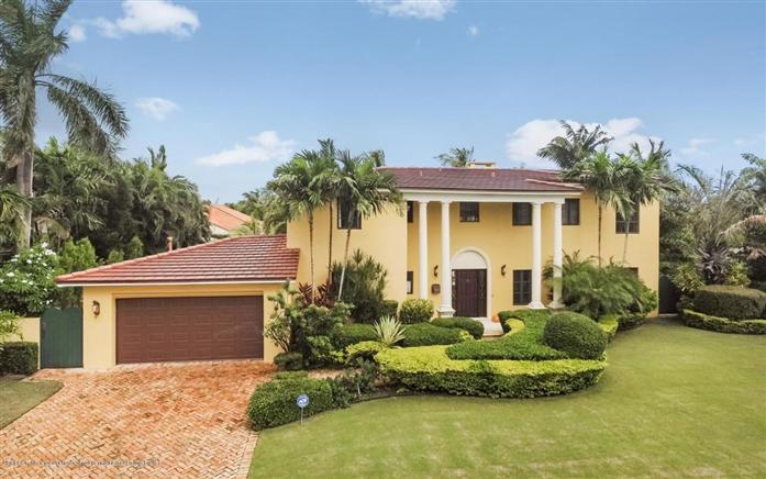 235 Russlyn Dr