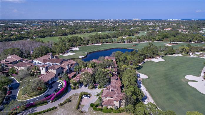 306 Villa Dr