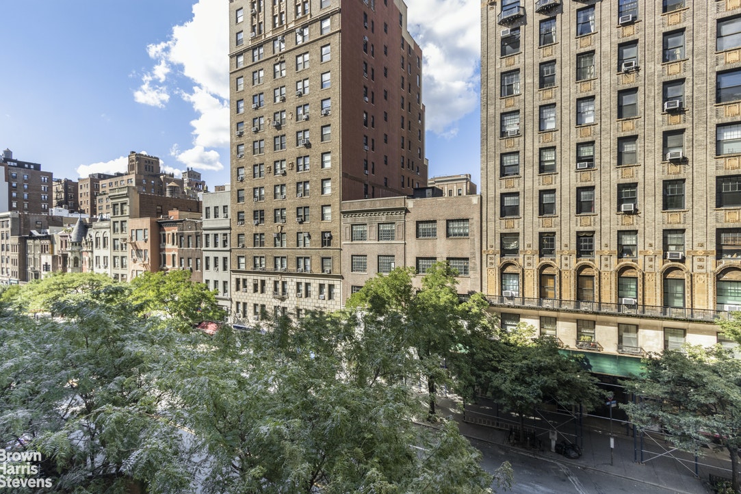 Photo 1 of 116 West 72nd Street 5C, Upper West Side, NYC, $505,000, Web #: 20204307