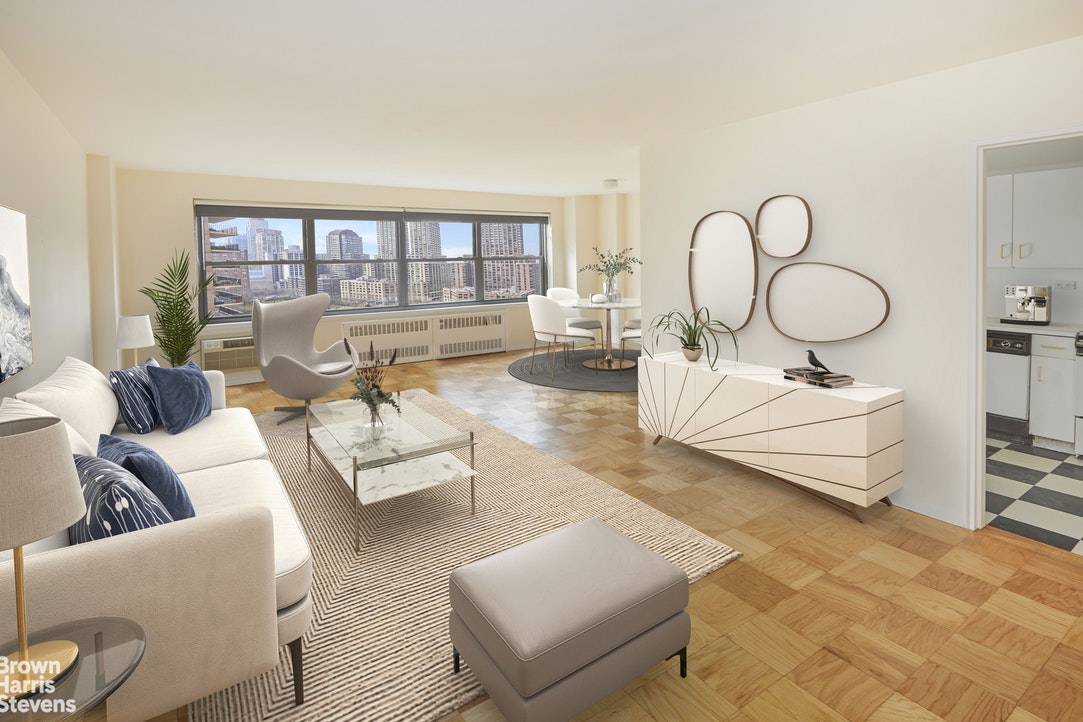 Photo 1 of 205 West End Avenue 15M, Upper West Side, NYC, $810,000, Web #: 20598091