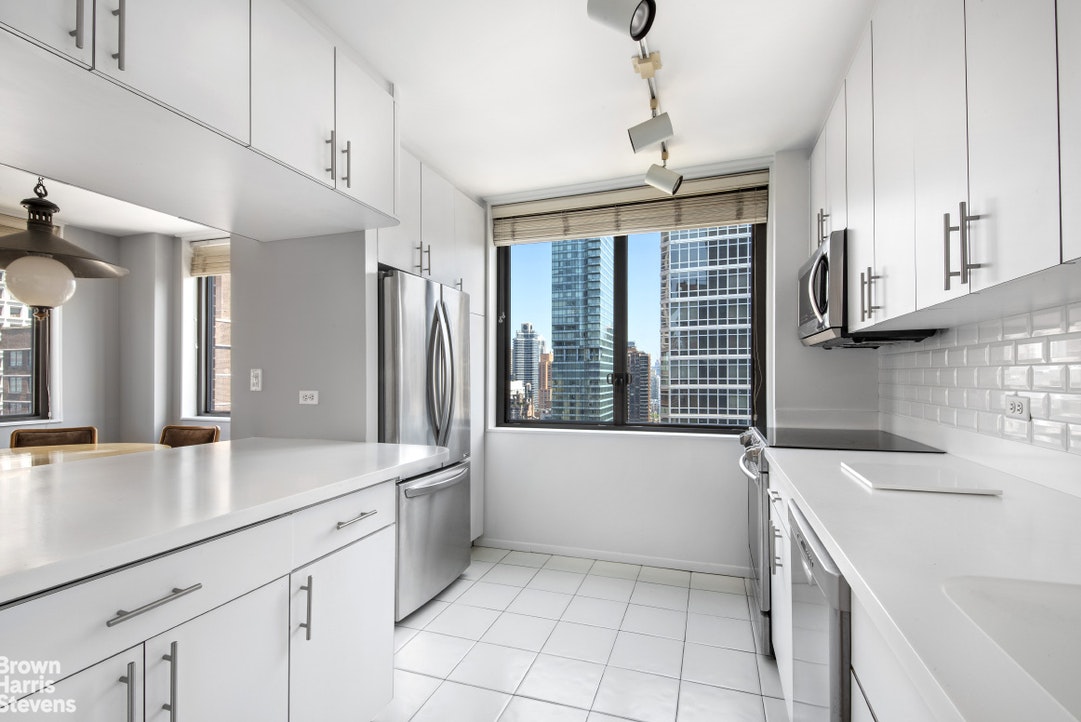 300 East 54th Street 29H Sutton Place New York NY 10022