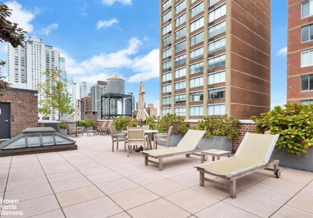 419 East 57th Street 3C Sutton Place New York NY 10022