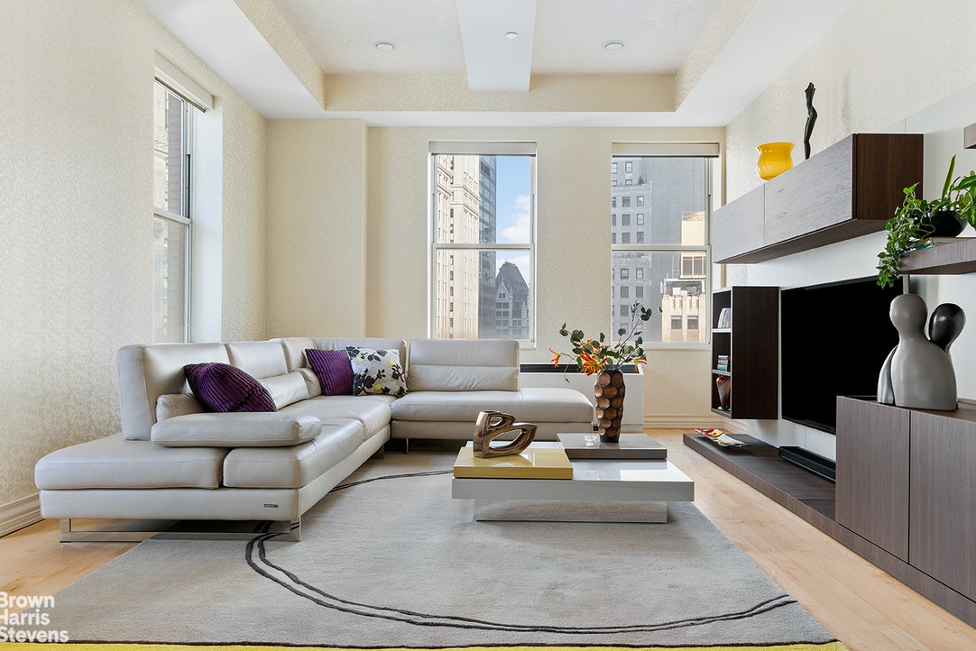 Photo 1 of 15 Broad Street 2610, Financial District, NYC, $7,400, Web #: 21142945