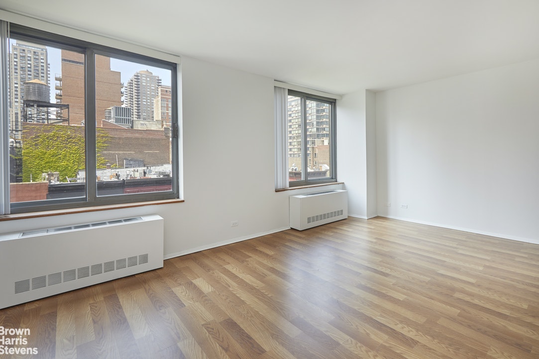 Photo 1 of 300 East 85th Street 603, Upper East Side, NYC, $2,450, Web #: 21185350