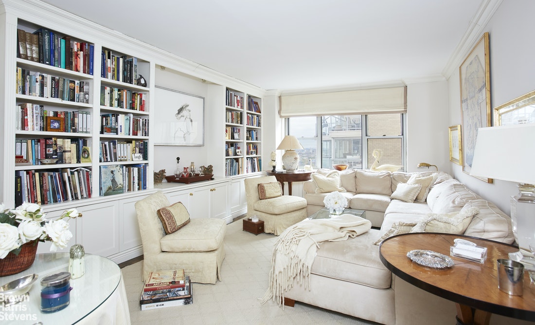 Photo 1 of 525 East 86th Street 20C, Upper East Side, NYC, $750,000, Web #: 21411138