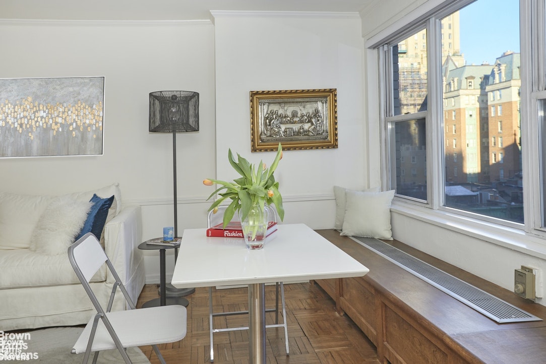 Photo 1 of 15 West 72nd Street 12G, Upper West Side, NYC, $549,000, Web #: 21420864