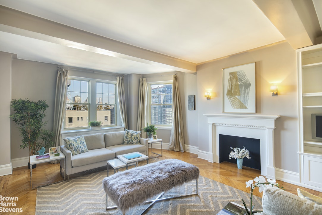 Photo 1 of 450 West End Avenue, Upper West Side, NYC, $3,250,000, Web #: 21531814