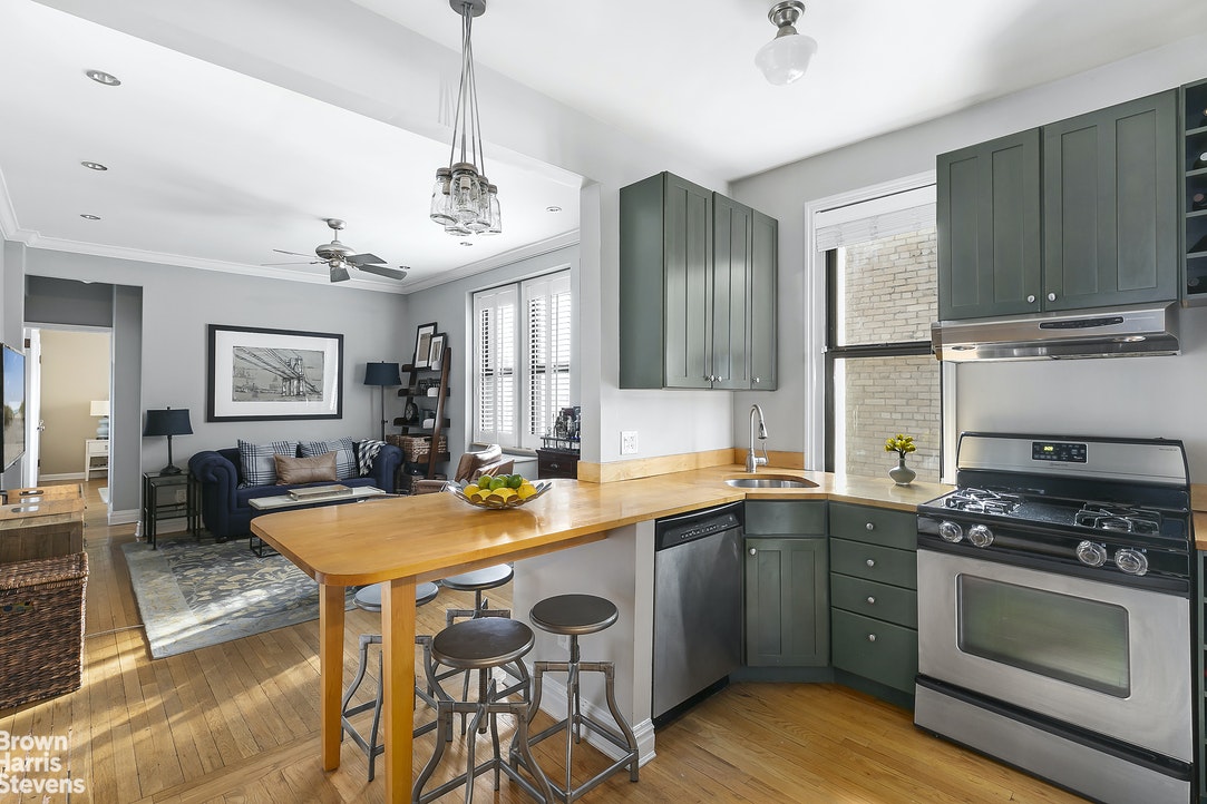 Photo 1 of 225 Lincoln Place, Brooklyn, New York, $840,000, Web #: 21558605