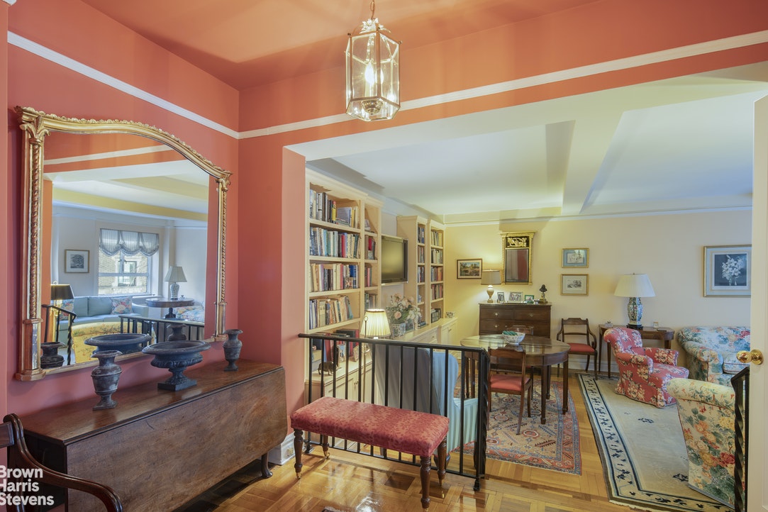 Photo 1 of 19 East 88th Street, Upper East Side, NYC, $995,000, Web #: 21611018