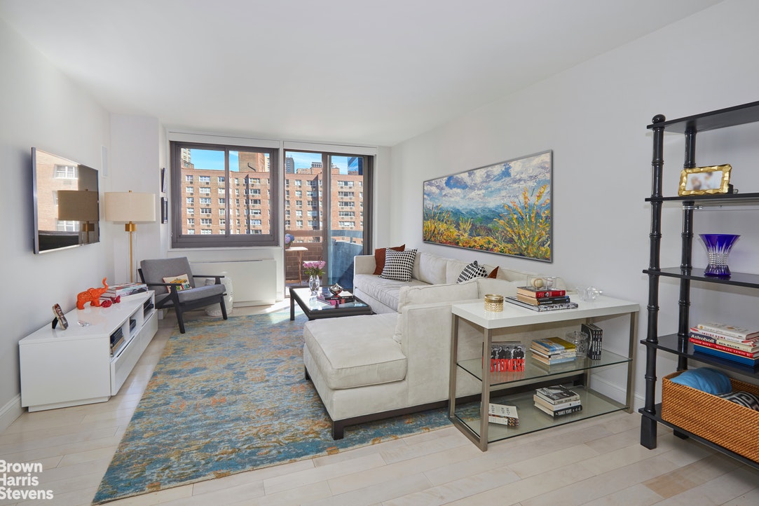 Photo 1 of 347 West 57th Street 12A, Midtown West, NYC, $1,712,500, Web #: 21626047