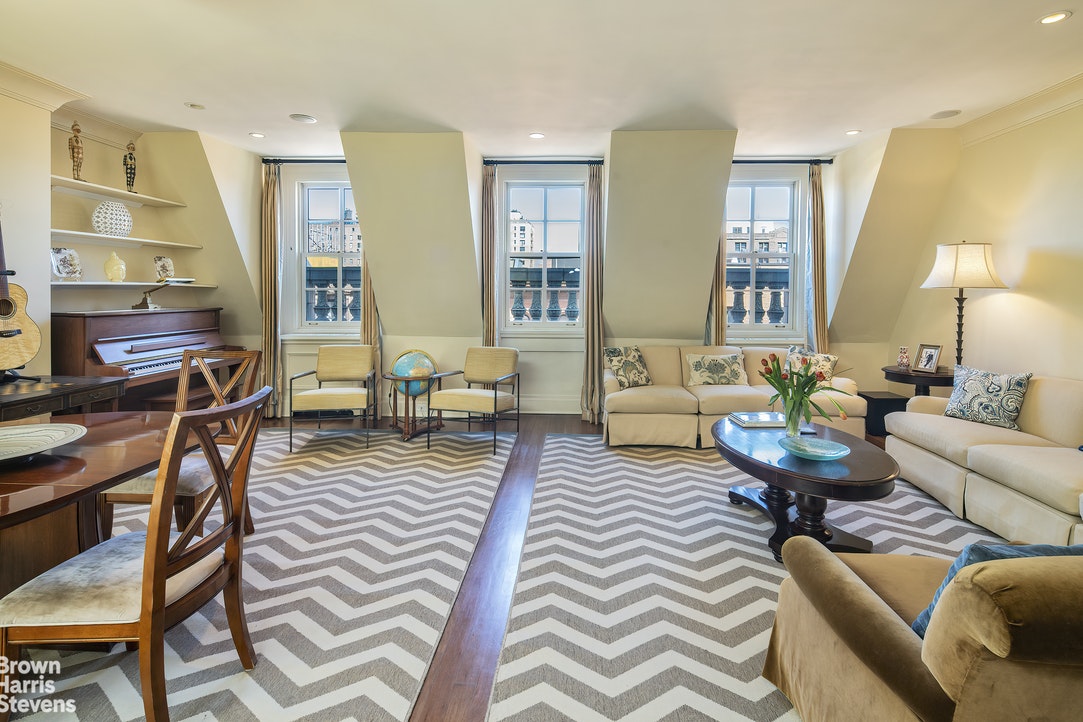 Photo 1 of 26 West 74th Street 5/6, Upper West Side, NYC, $3,100,000, Web #: 21627766