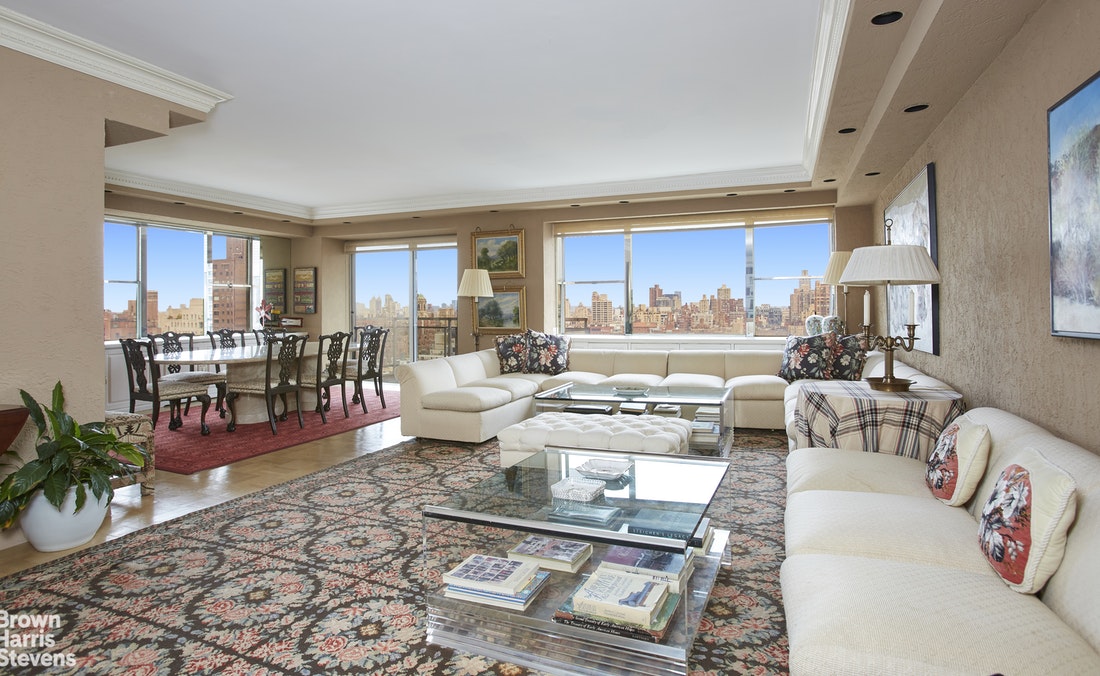 Photo 1 of 150 East 69th Street 26H, Upper East Side, NYC, $2,950,000, Web #: 21733414