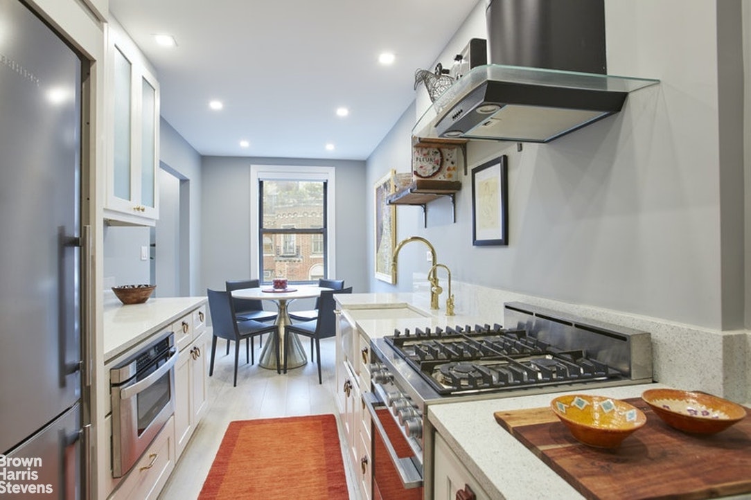 Photo 1 of 155 East 93rd Street 11D, Upper East Side, NYC, $4,750, Web #: 21895617