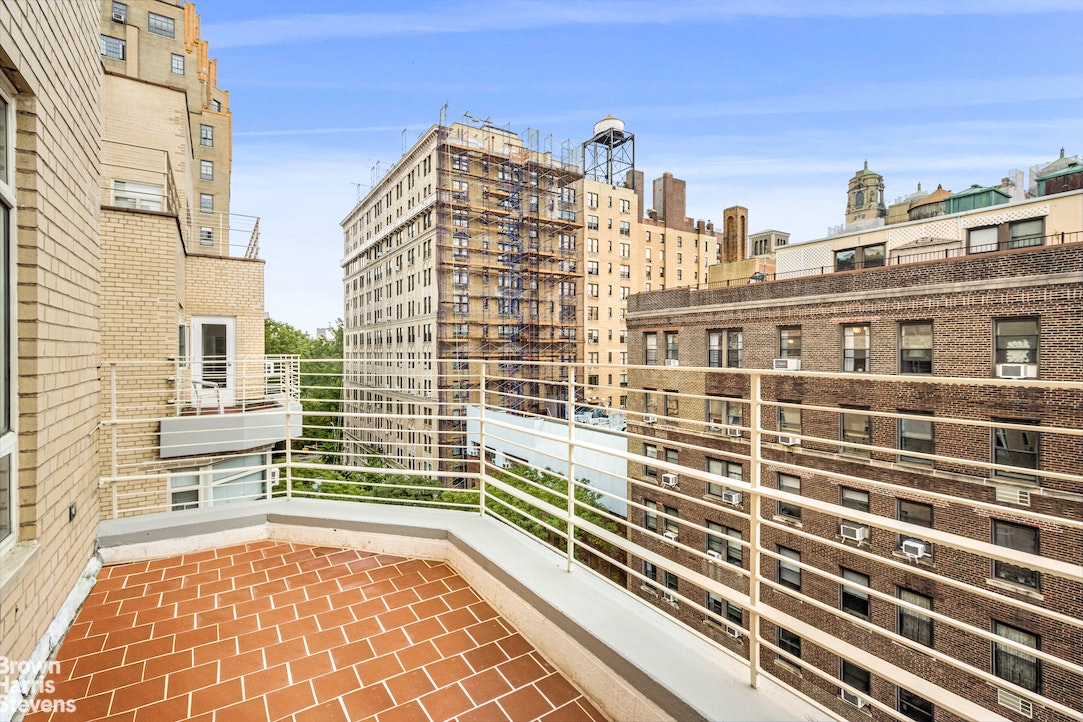 Photo 1 of 15 West 84th Street 10F, Upper West Side, NYC, $1,390,000, Web #: 21917729
