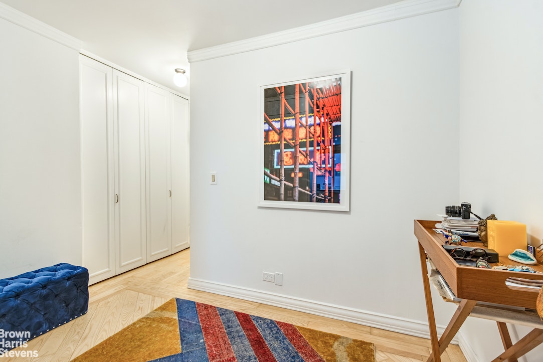 Photo 1 of 117 East 57th Street 37D, Midtown East, NYC, $6,500, Web #: 22169674