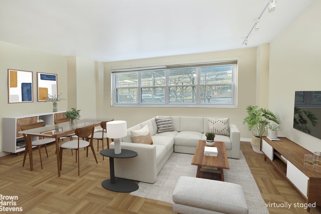 Photo 1 of 150 West End Avenue 1L, Upper West Side, NYC, $1,239,000, Web #: 22316461