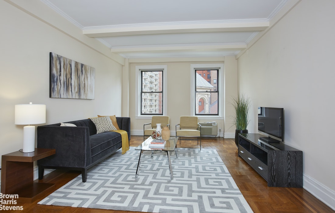 Photo 1 of 545 West End Avenue 8C, Upper West Side, NYC, $1,960,000, Web #: 22393907