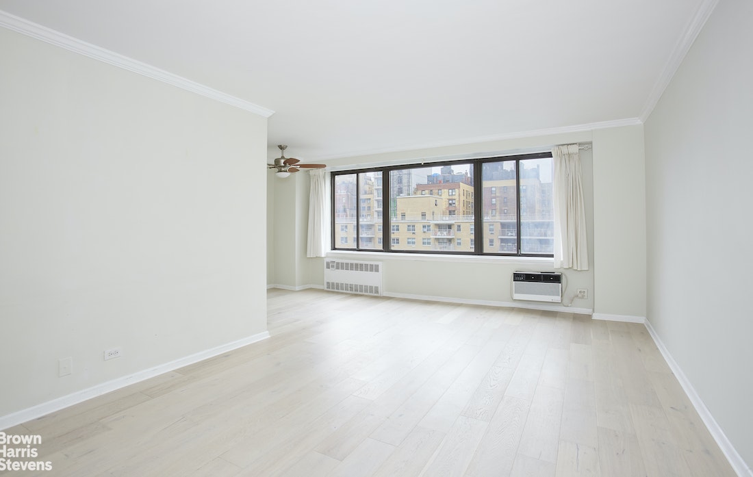 Photo 1 of 382 Central Park W 15G, Upper West Side, NYC, $697,000, Web #: 22489176