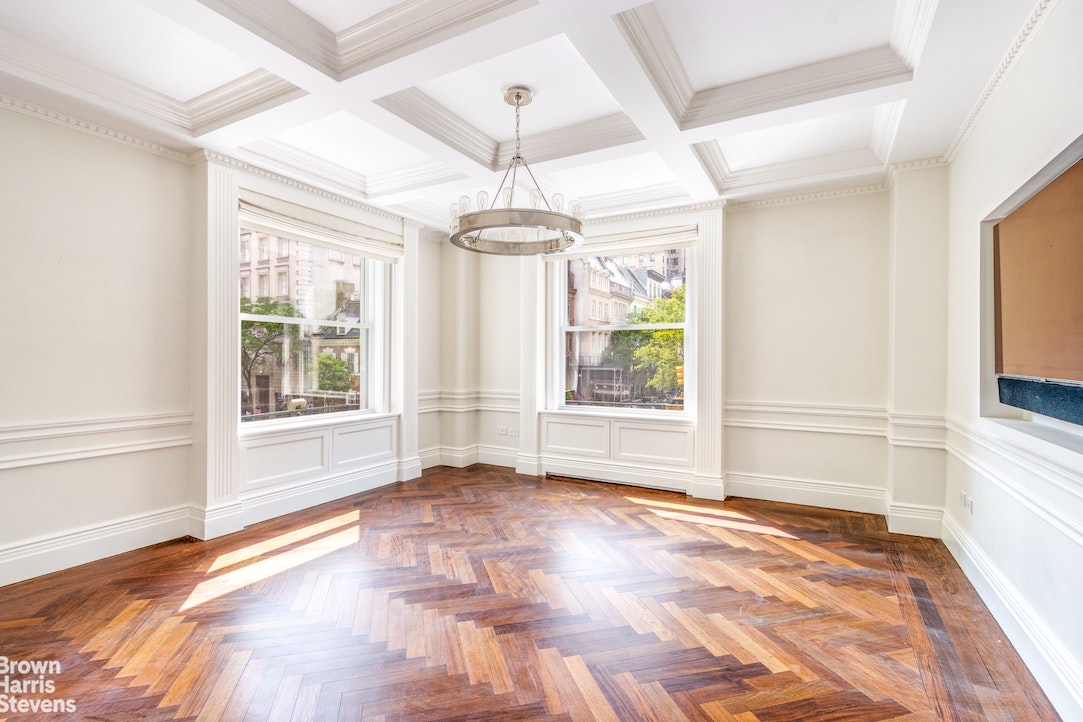 Photo 1 of 29 East 64th Street 2A, Upper East Side, NYC, $3,150,000, Web #: 22490787