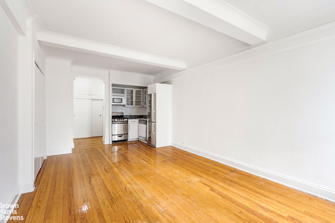 Photo 1 of 440 West 34th Street 15F, Midtown West, NYC, $2,800, Web #: 22532152