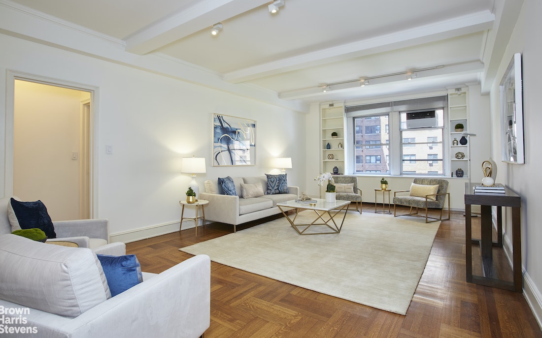Photo 1 of 290 West End Avenue 6D, Upper West Side, NYC, $1,450,000, Web #: 22596852
