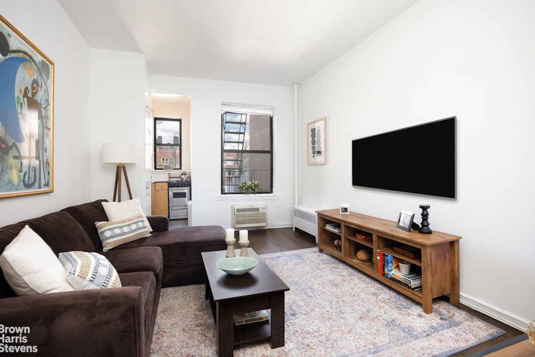 Photo 1 of 509 East 88th Street 4D, Upper East Side, NYC, $332,000, Web #: 22664639